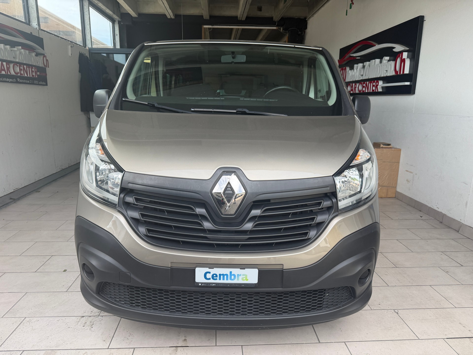RENAULT Trafic ENERGY dCi 125 Passenger Authentique-image-1