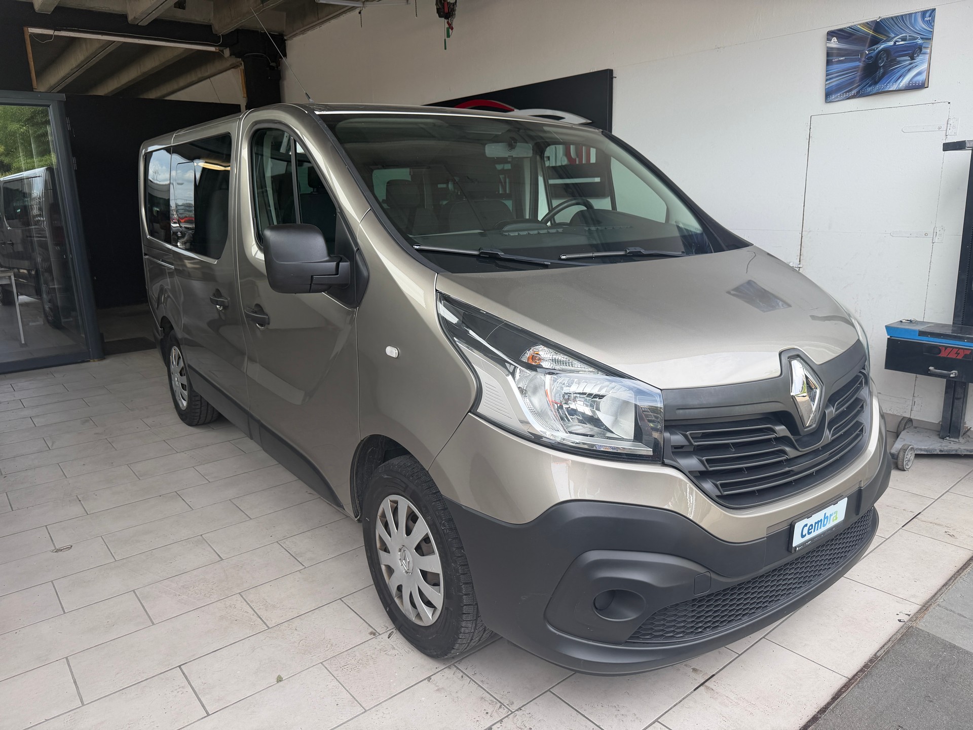 RENAULT Trafic ENERGY dCi 125 Passenger Authentique