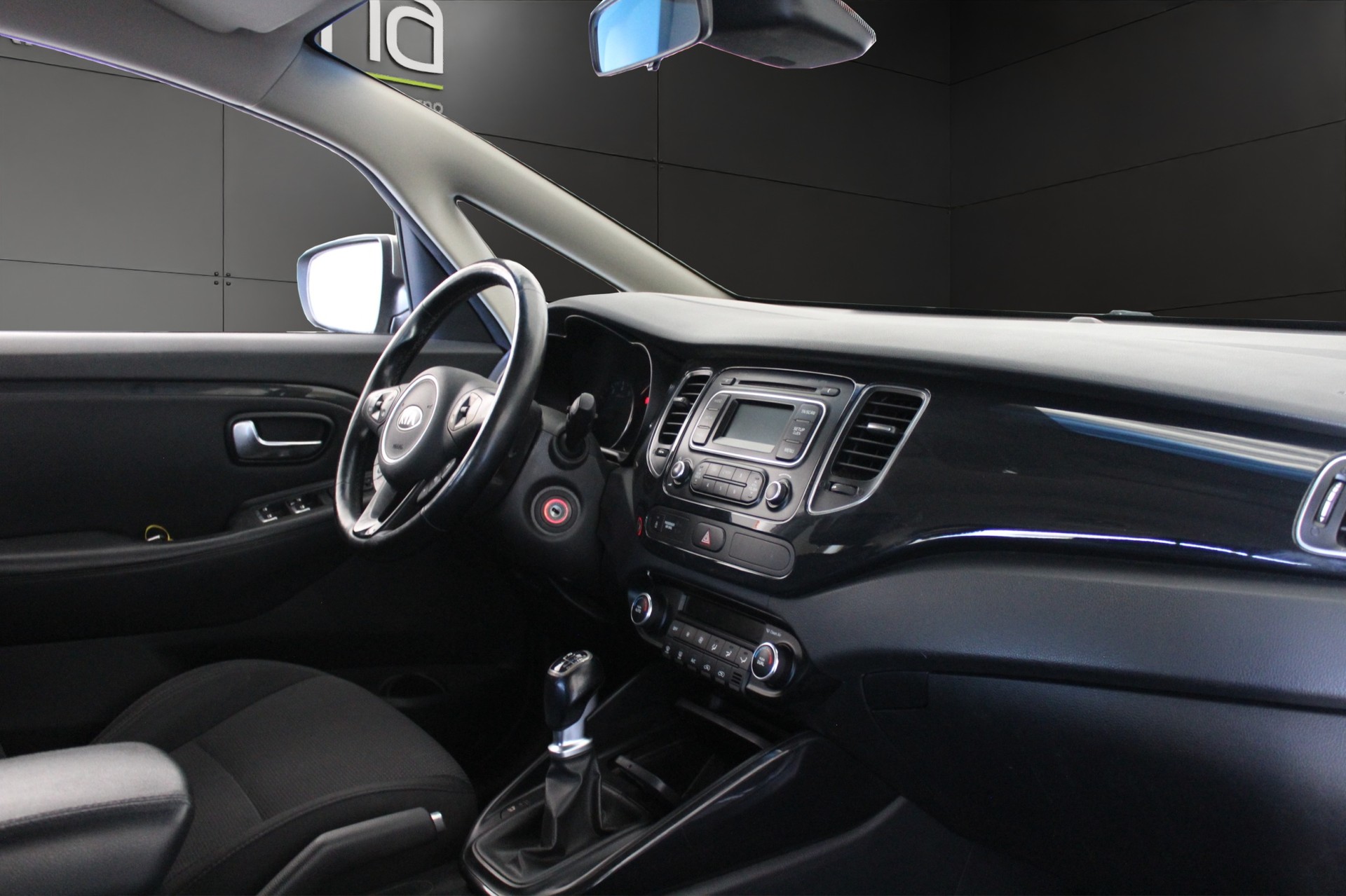 KIA Carens 1.6 GDi Trend-image-8