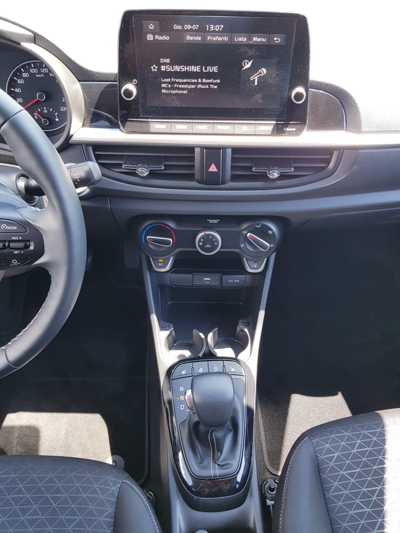 KIA Picanto 1.2 CVVT Power AMT-image-13