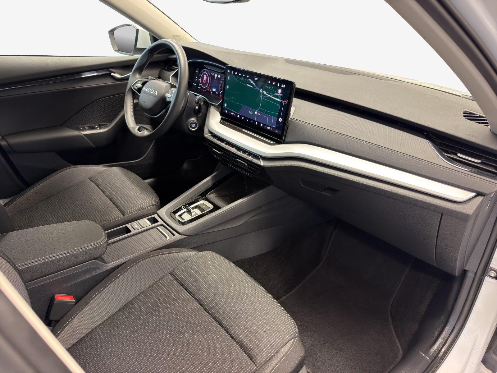 SKODA Octavia Combi 2.0 TDI DSG Selection-image-13