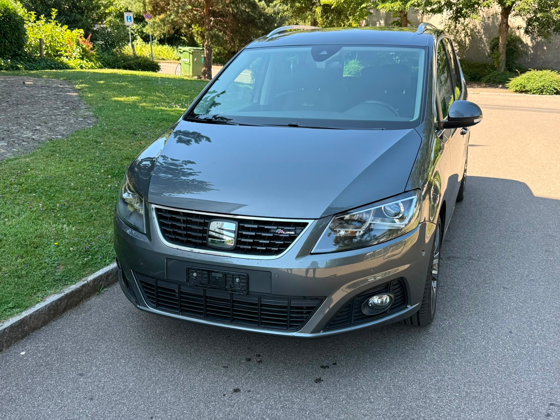 SEAT Alhambra 2.0 TDI DSG SWISS FR-image-0