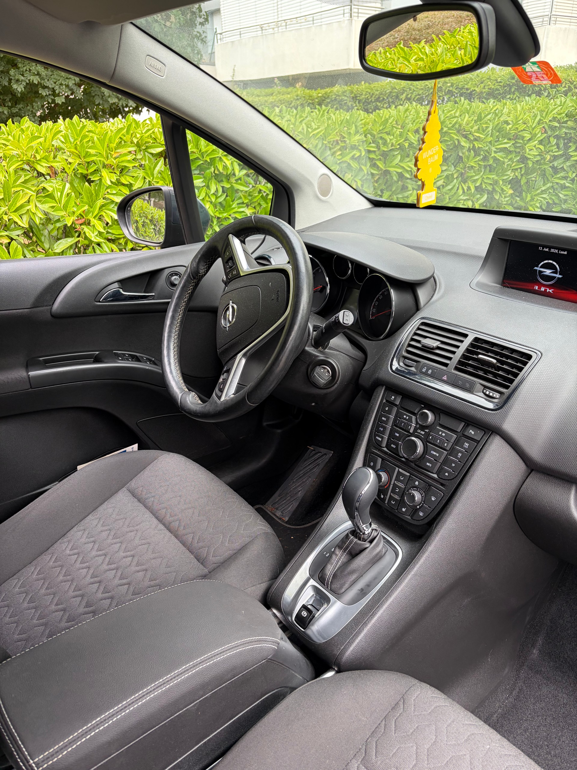 OPEL Meriva 1.4 Turbo Drive Automatic-image-12