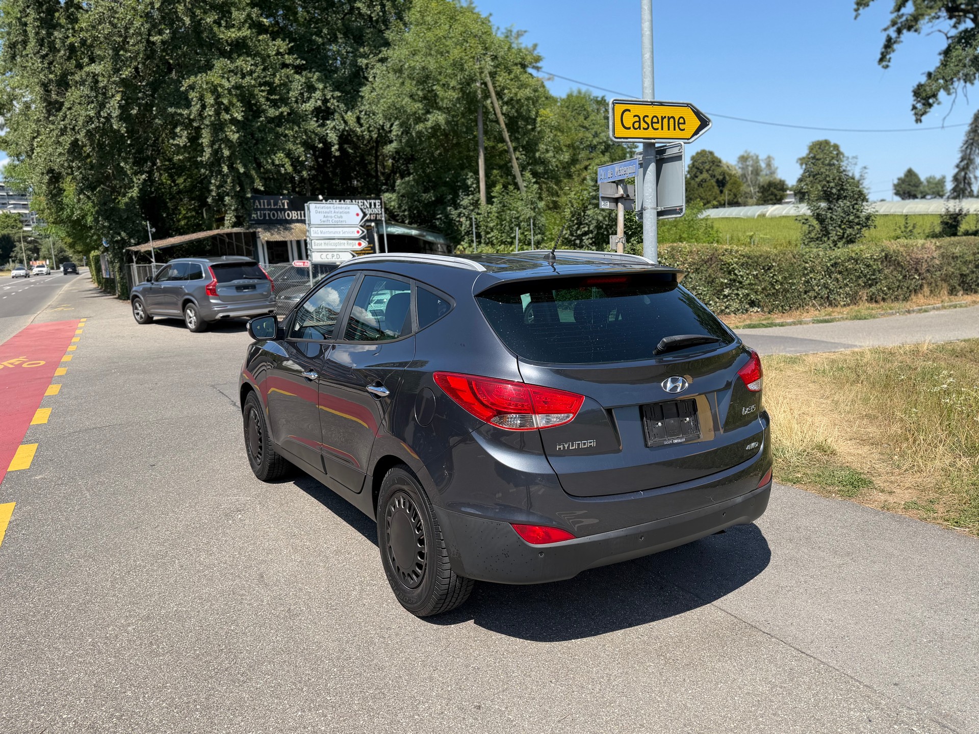 HYUNDAI iX 35 2.0 Style 4WD Automatic-image-6