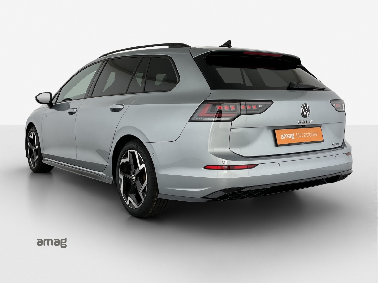 VW Golf Variant 2.0 TSI R-Line DSG 4 Motion-image-2