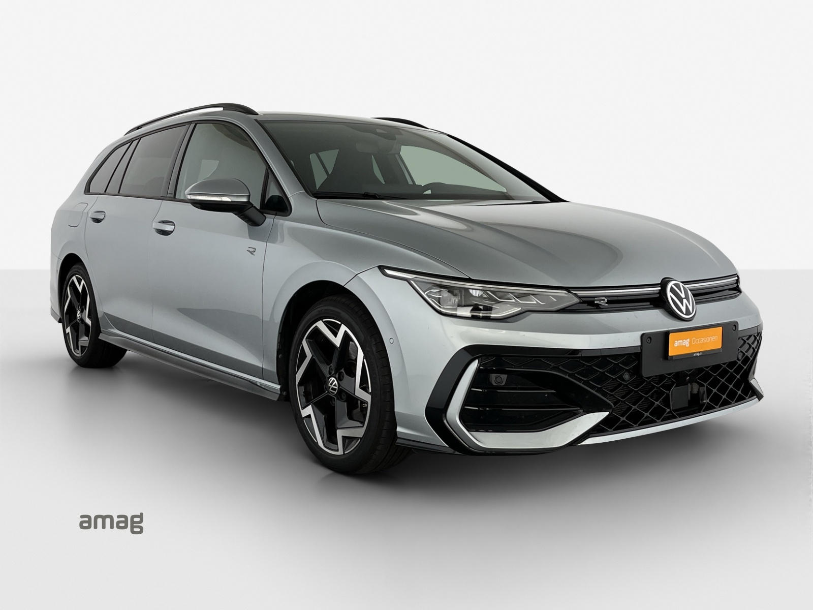VW Golf Variant 2.0 TSI R-Line DSG 4 Motion-image-5