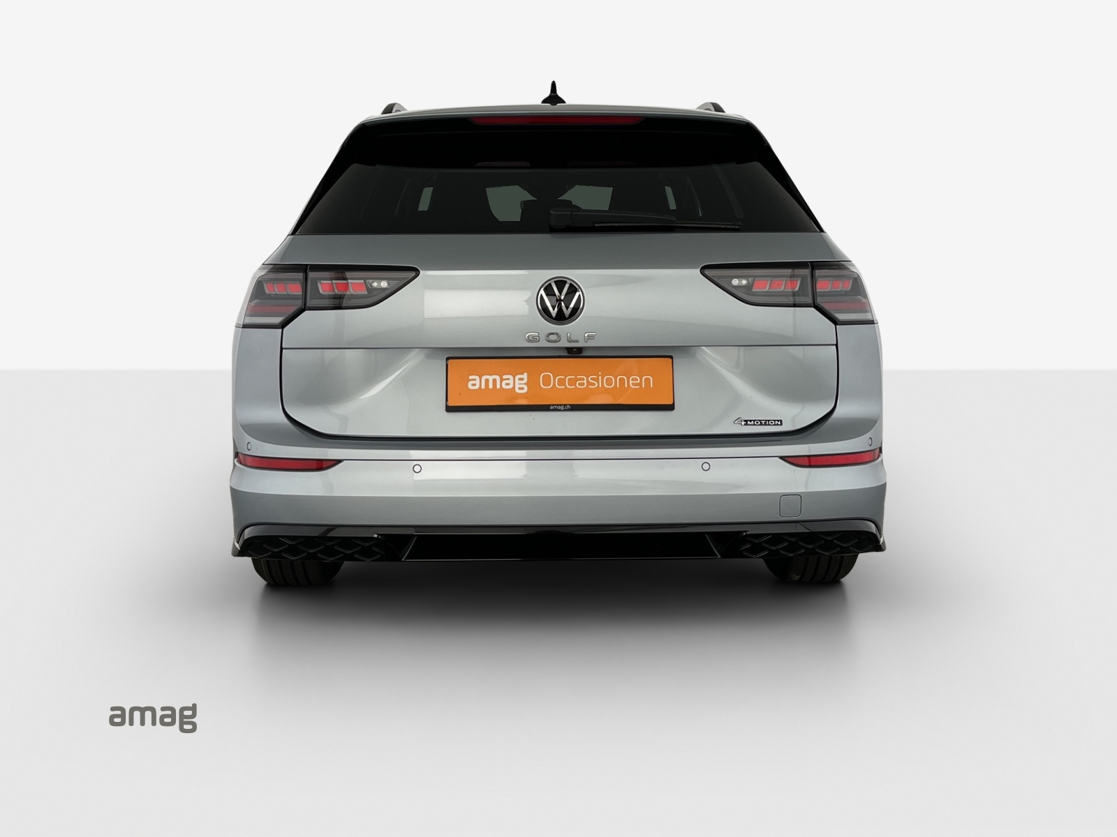 VW Golf Variant 2.0 TSI R-Line DSG 4 Motion-image-3
