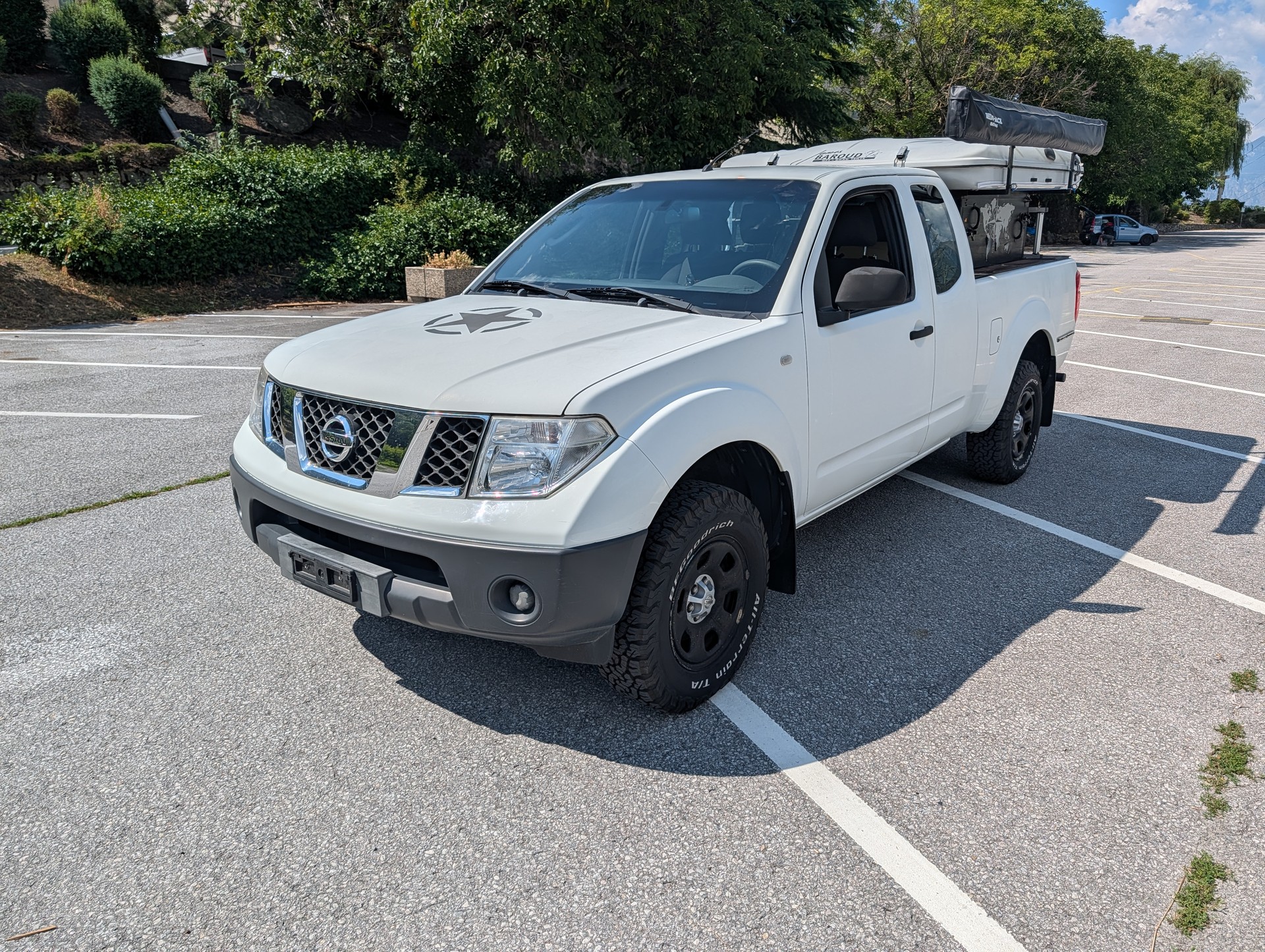 NISSAN NISSAN Navara 2.5 dCi King Cab 4WD