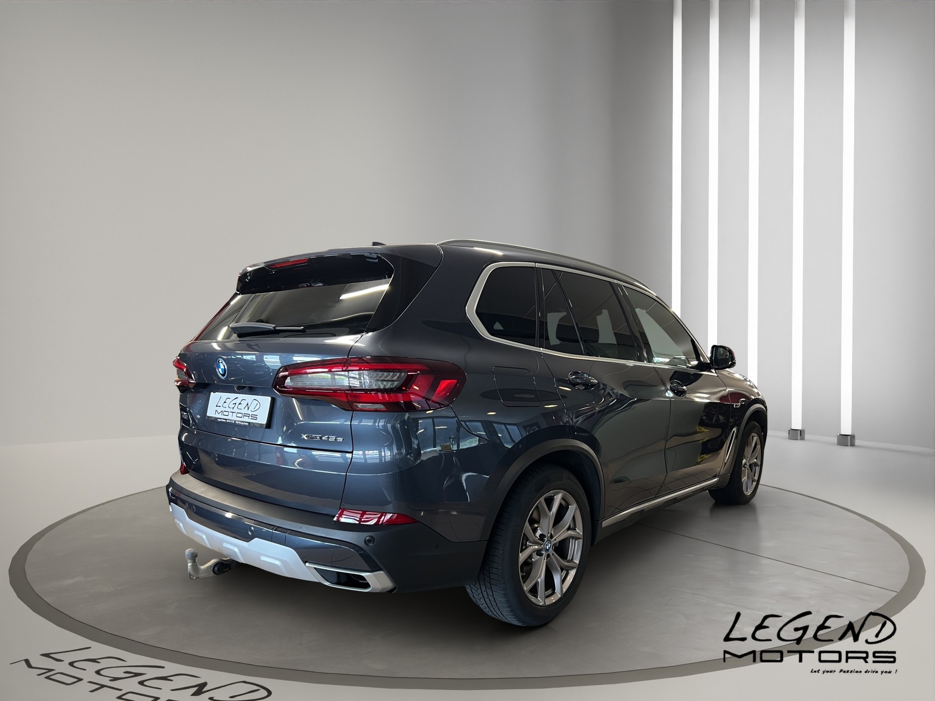 BMW X5 xDrive45e xLine Steptronic-image-5