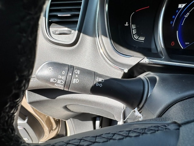 RENAULT Scénic 1.6 dCi Bose EDC-image-26