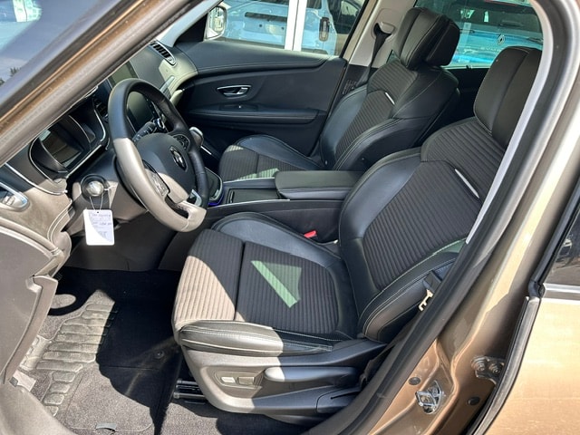 RENAULT Scénic 1.6 dCi Bose EDC-image-13