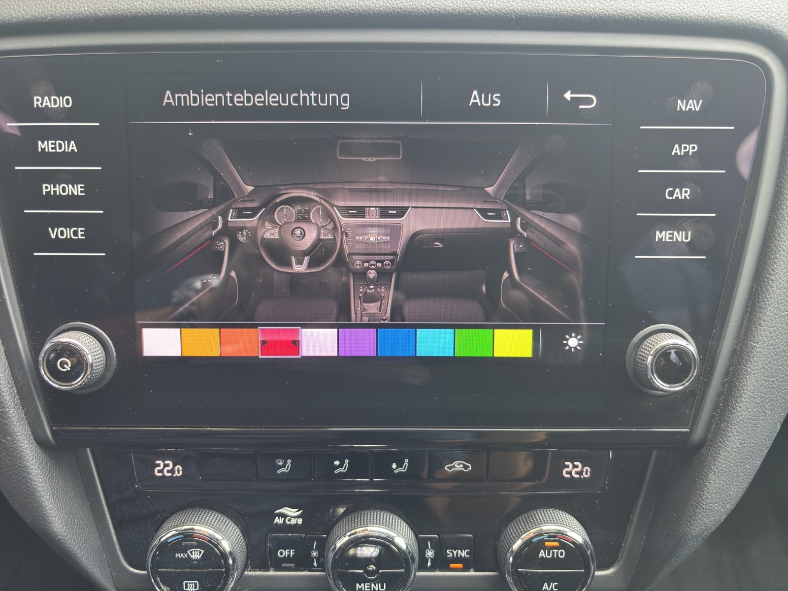SKODA Octavia Combi 2.0 TDI RS 4x4 DSG mit AHK & Winterräder-image-21