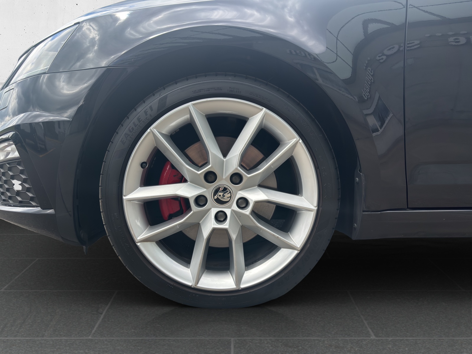 SKODA Octavia Combi 2.0 TDI RS 4x4 DSG mit AHK & Winterräder-image-10