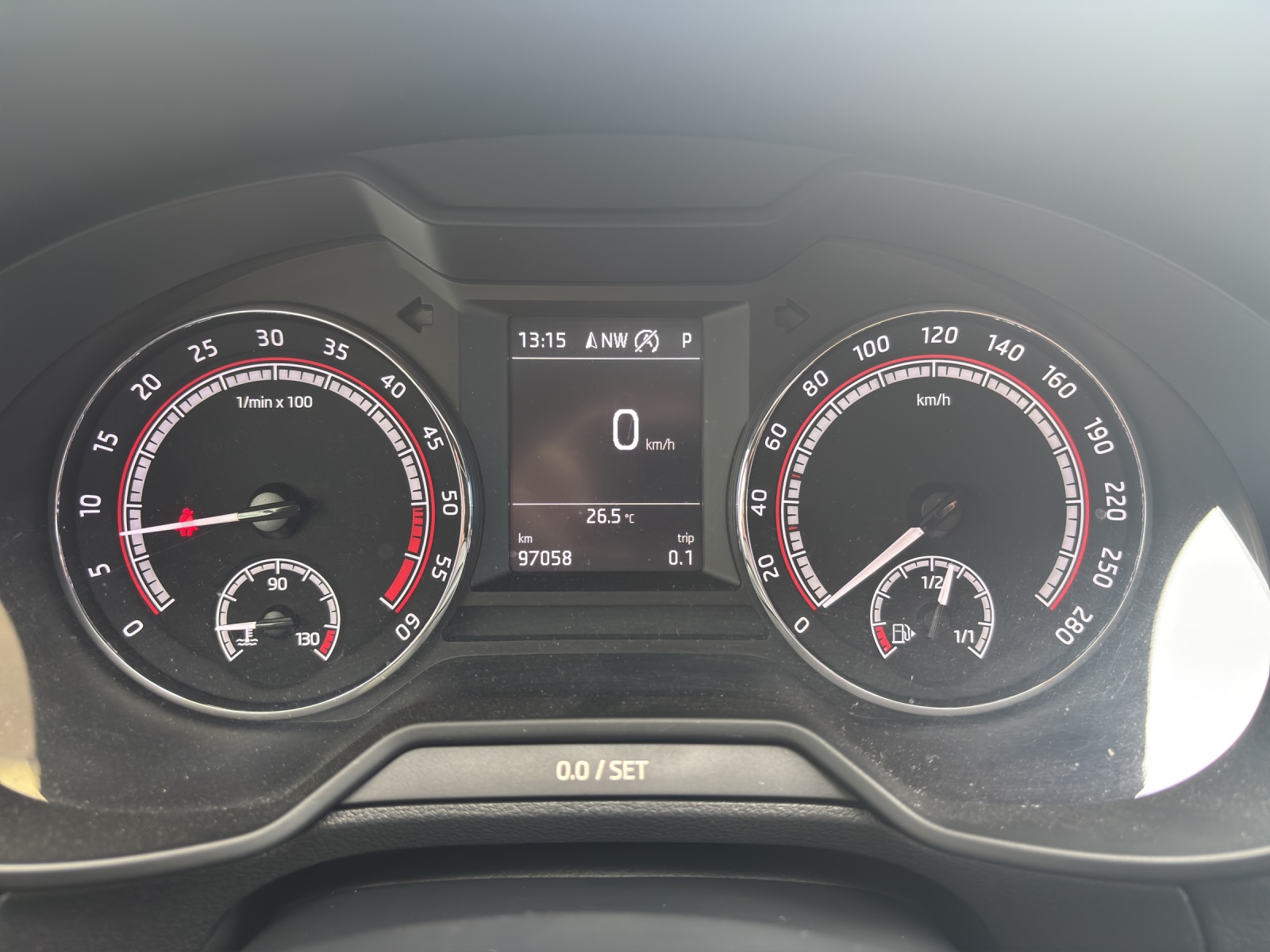 SKODA Octavia Combi 2.0 TDI RS 4x4 DSG mit AHK & Winterräder-image-13