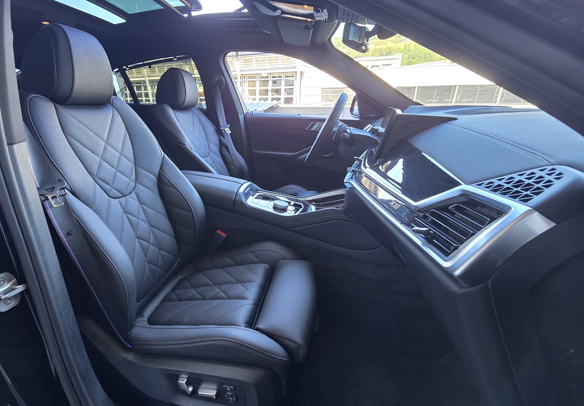 BMW X6 xDrive 48V 40d M Sport Pro Steptronic-image-15