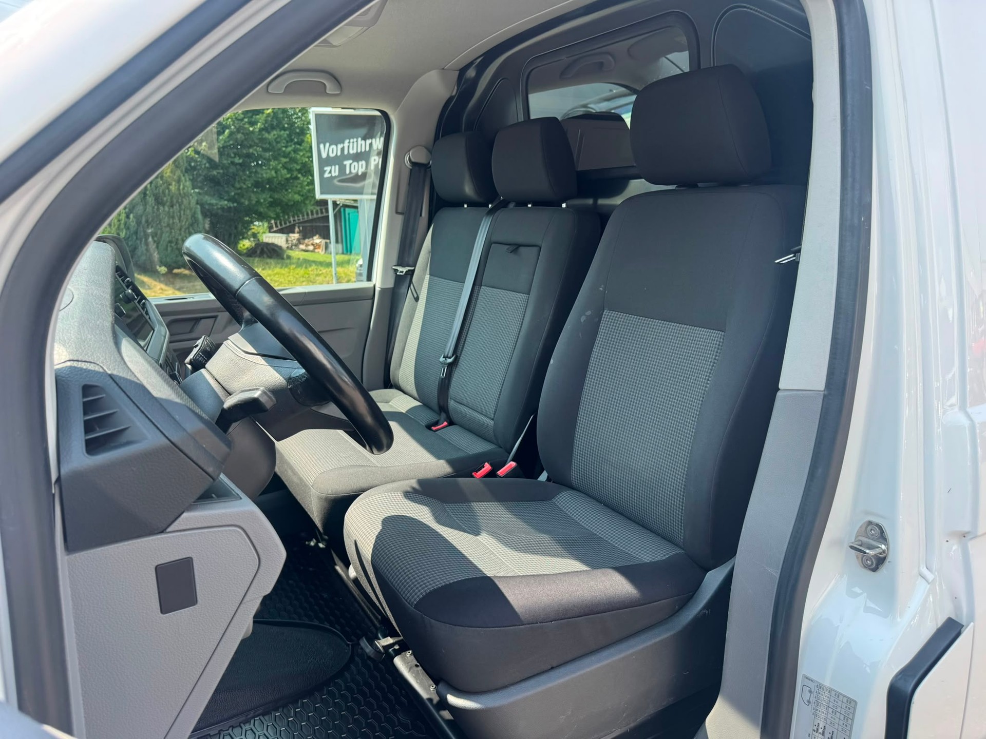 VW T6.1 2.0 TDI-image-14