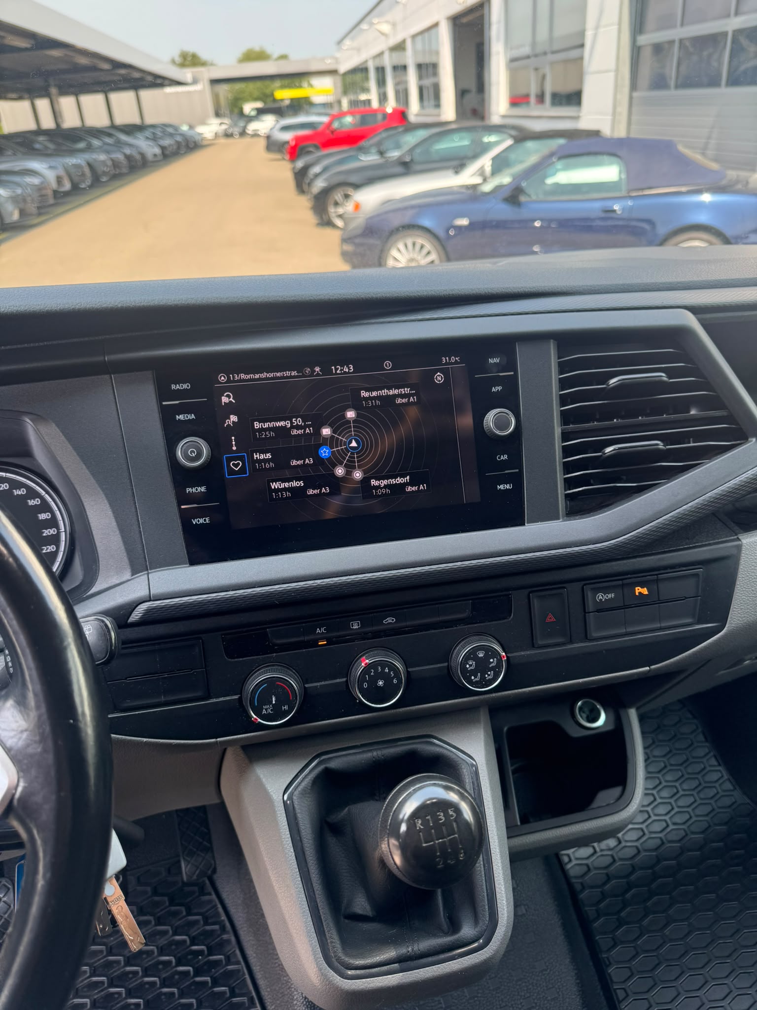 VW T6.1 2.0 TDI-image-13