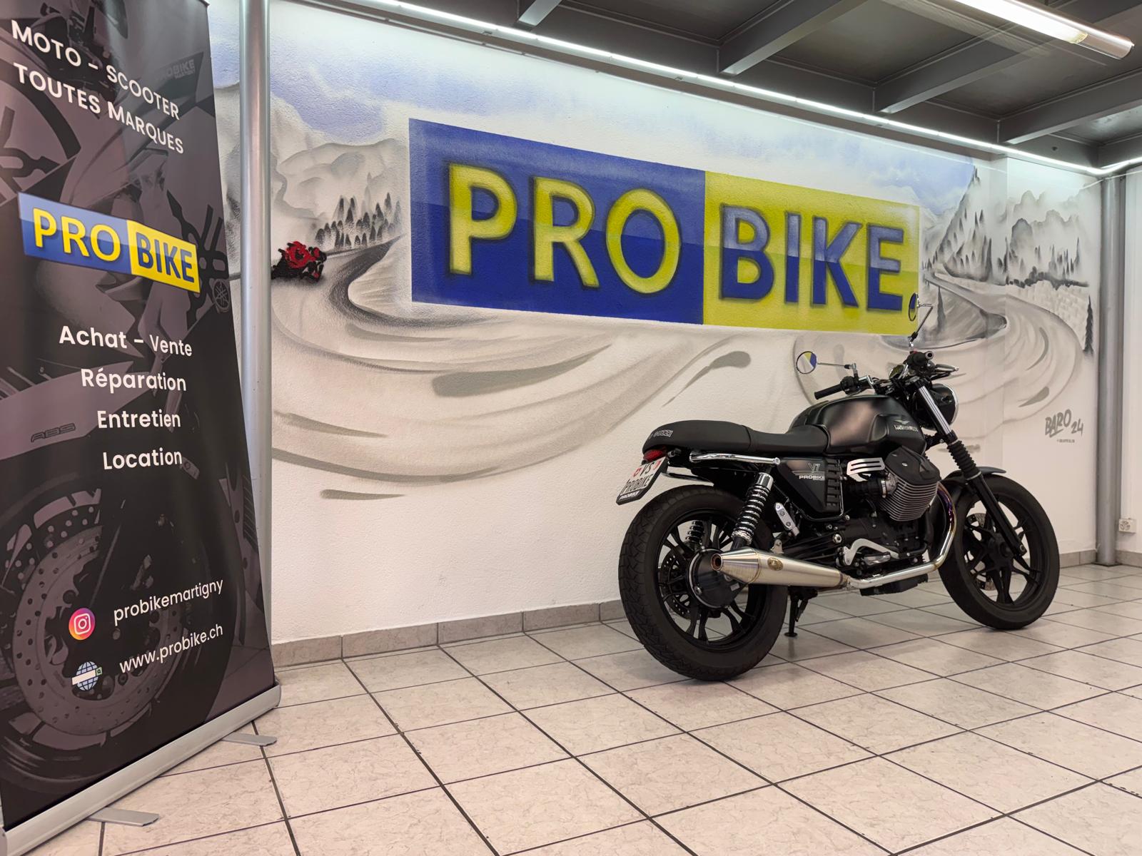 MOTO GUZZI V7-showroom-element-2