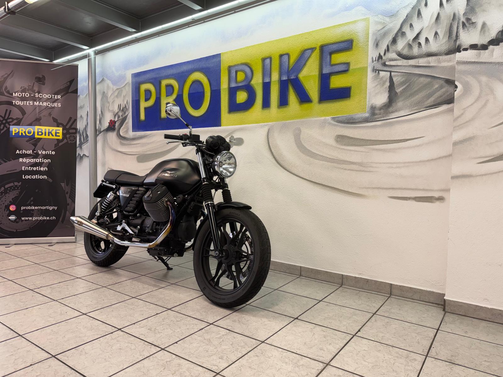 MOTO GUZZI V7