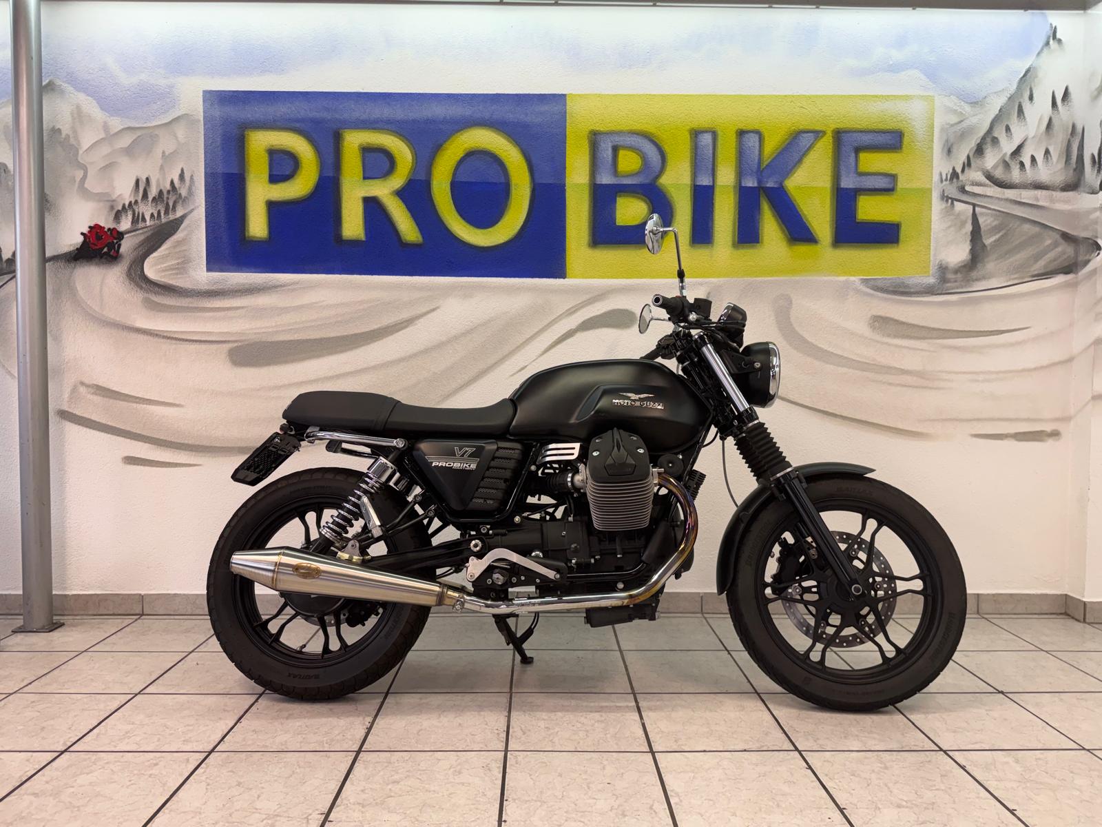 MOTO GUZZI V7-showroom-element-1