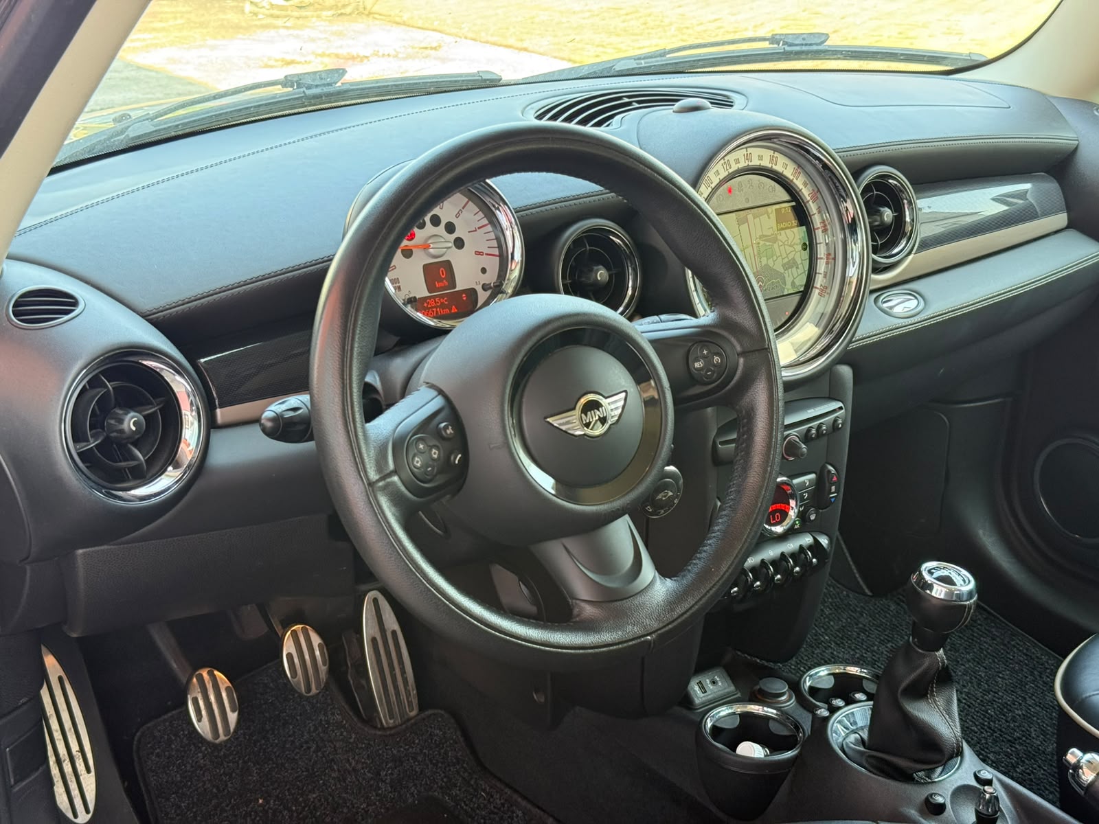 MINI Clubman Cooper S-image-11