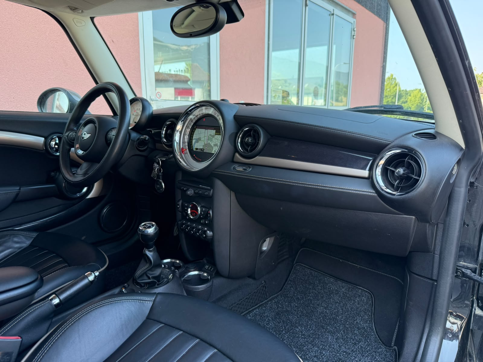 MINI Clubman Cooper S-image-7