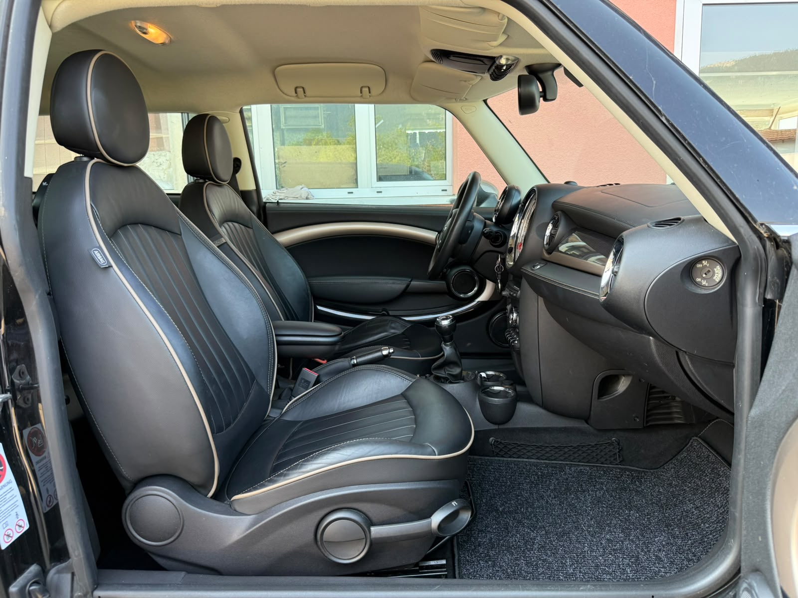 MINI Clubman Cooper S-image-8