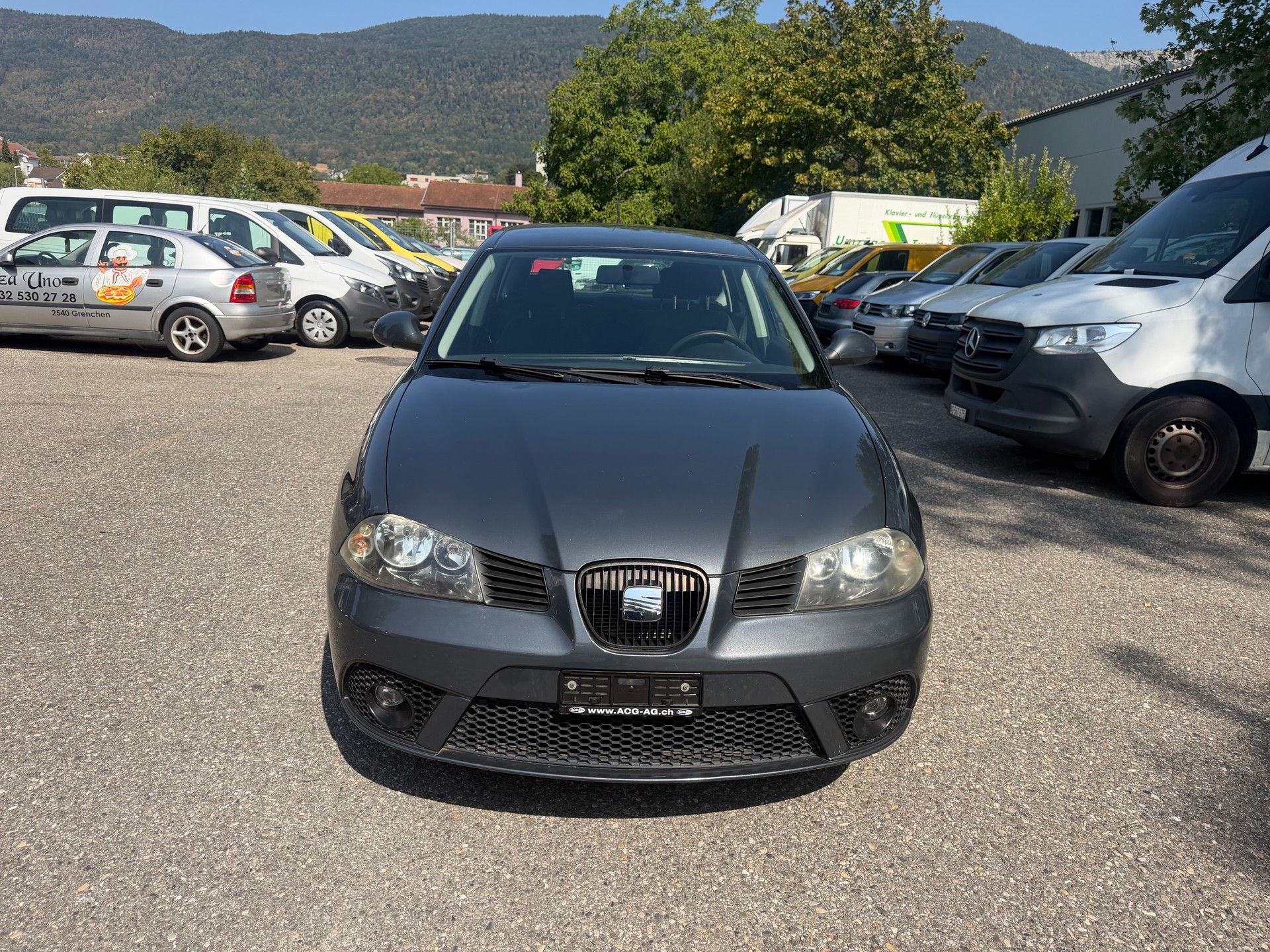SEAT Ibiza 1.4 16V Reference ** Klima-auto ** 04x Airbag ** Frisch Ab MFK-image-1