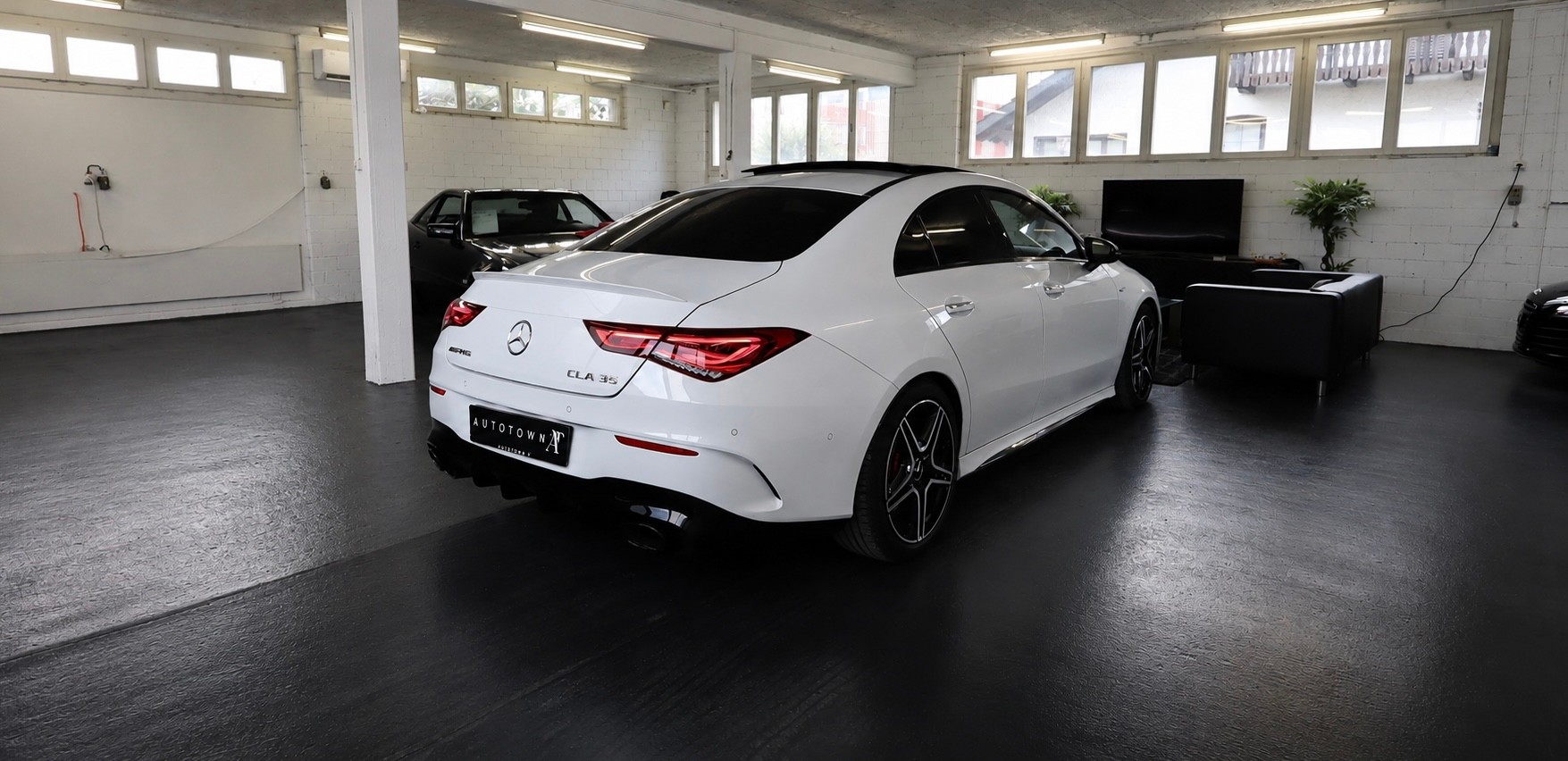 MERCEDES-BENZ CLA 35 AMG 4Matic 7G-DCT-image-1
