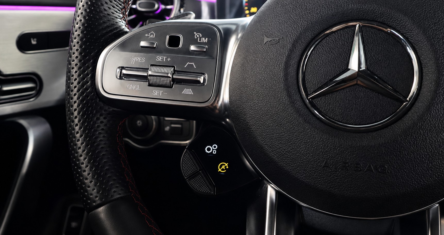 MERCEDES-BENZ CLA 35 AMG 4Matic 7G-DCT-image-7