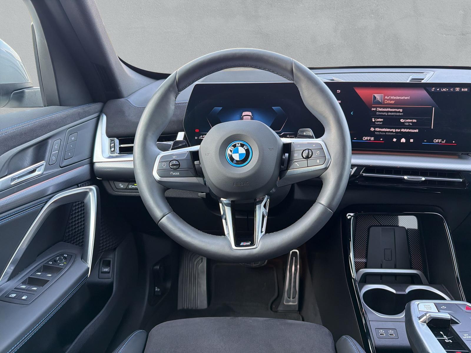 BMW X1 25e xDrive paddles-image-20