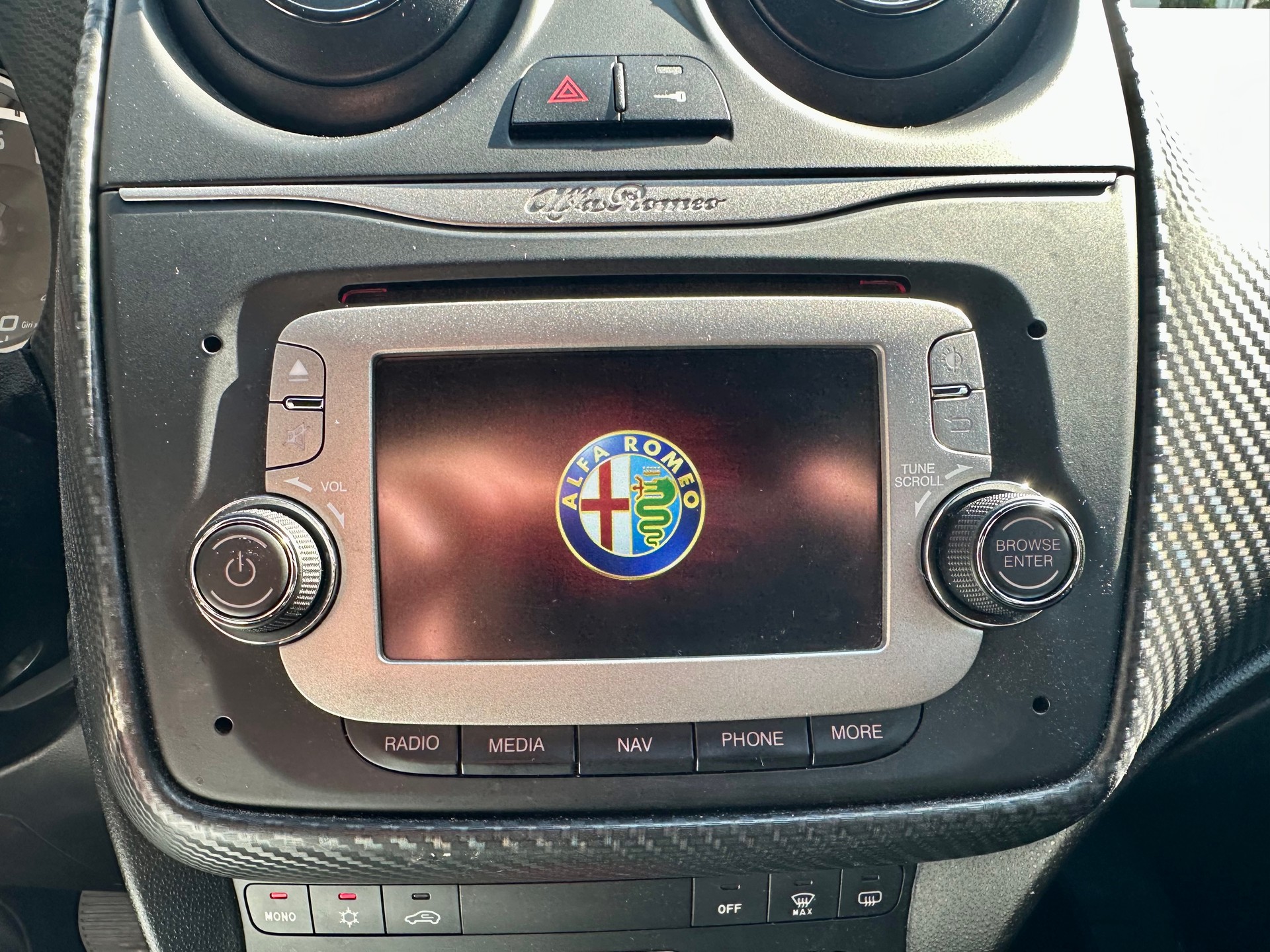 ALFA ROMEO MiTo 1.4 TB Quadrifoglio Verde TCT-image-13