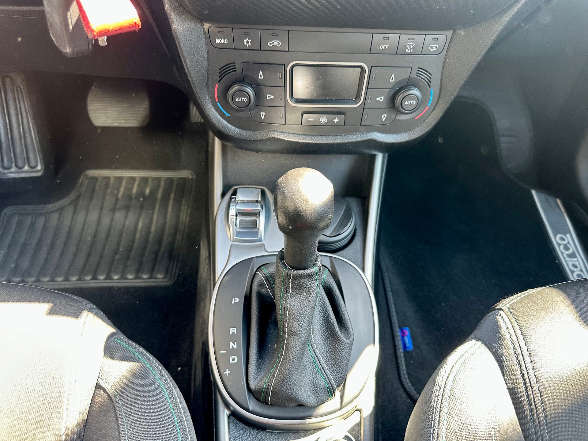 ALFA ROMEO MiTo 1.4 TB Quadrifoglio Verde TCT-image-11