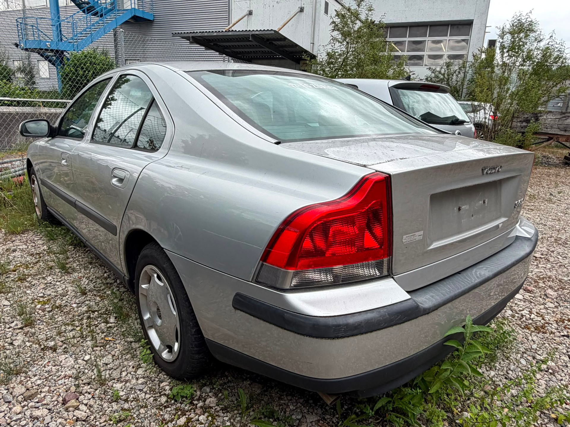 VOLVO S60 2.4 AUTOMAT-image-0