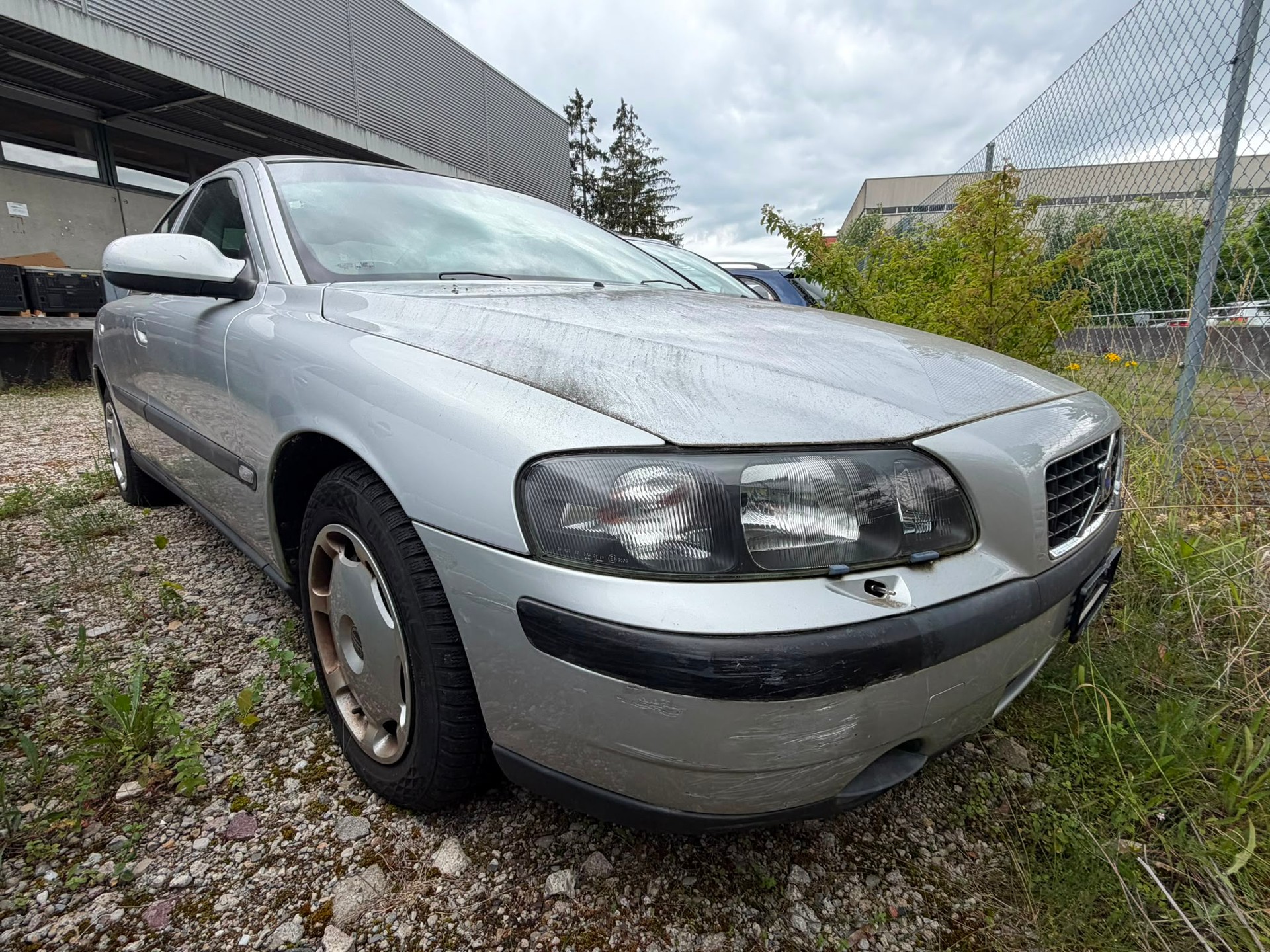 VOLVO S60 2.4 AUTOMAT-image-2
