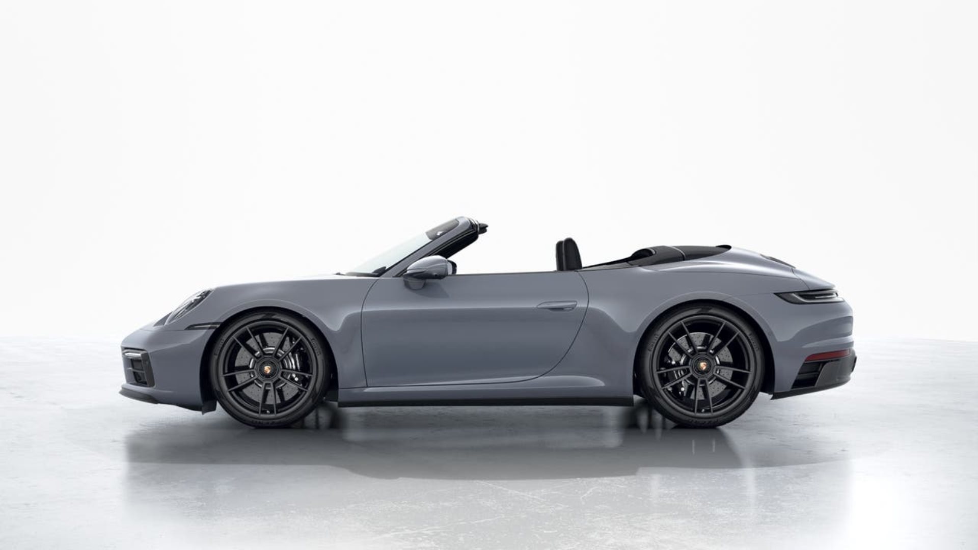 PORSCHE 911 Carrera 4 GTS Cabriolet-image-1