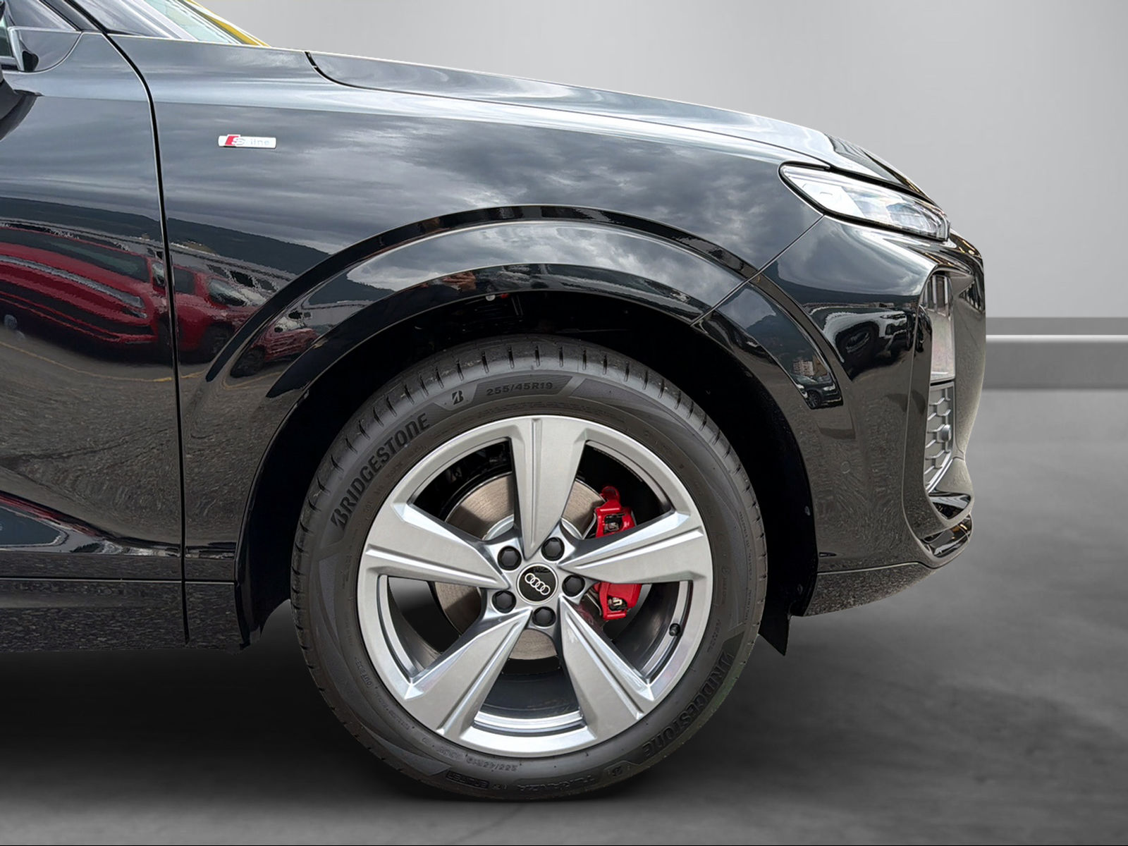 AUDI Q3 SUV 110 kW TFSI S tronic-image-13