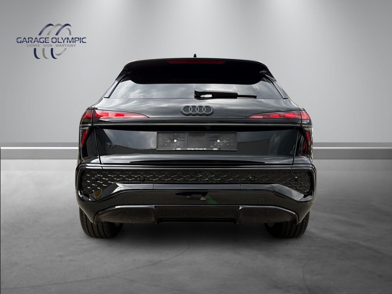 AUDI Q3 SUV 110 kW TFSI S tronic-image-4