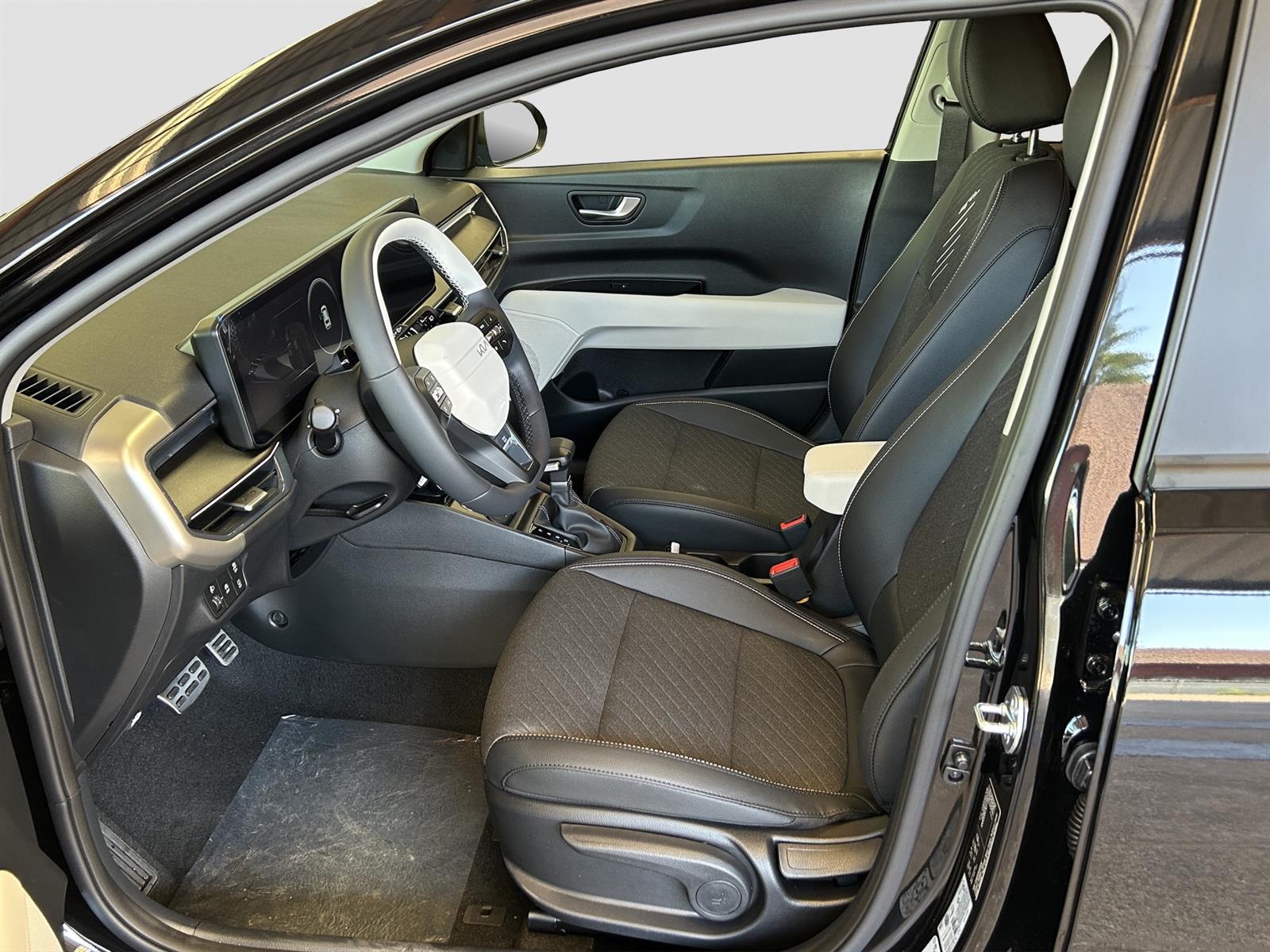 KIA Stonic 1.0 T-GDi MHEV GT-Line-image-6