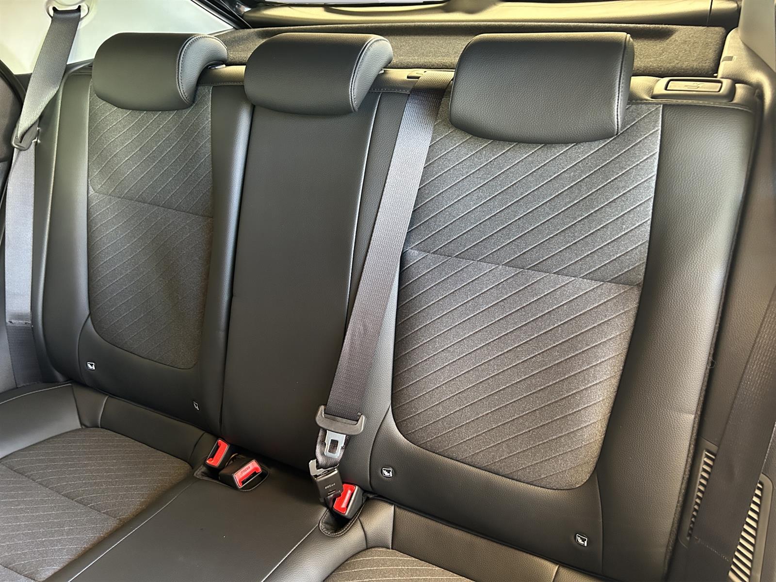 KIA Stonic 1.0 T-GDi MHEV GT-Line-image-5