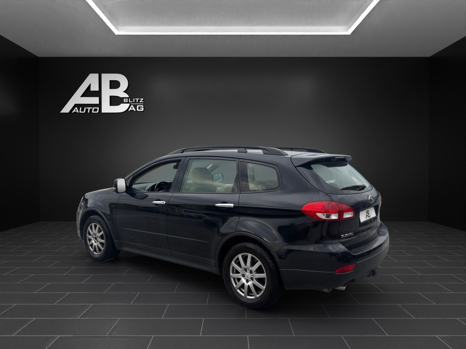 SUBARU Tribeca 3.6 AWD Executive-image-2