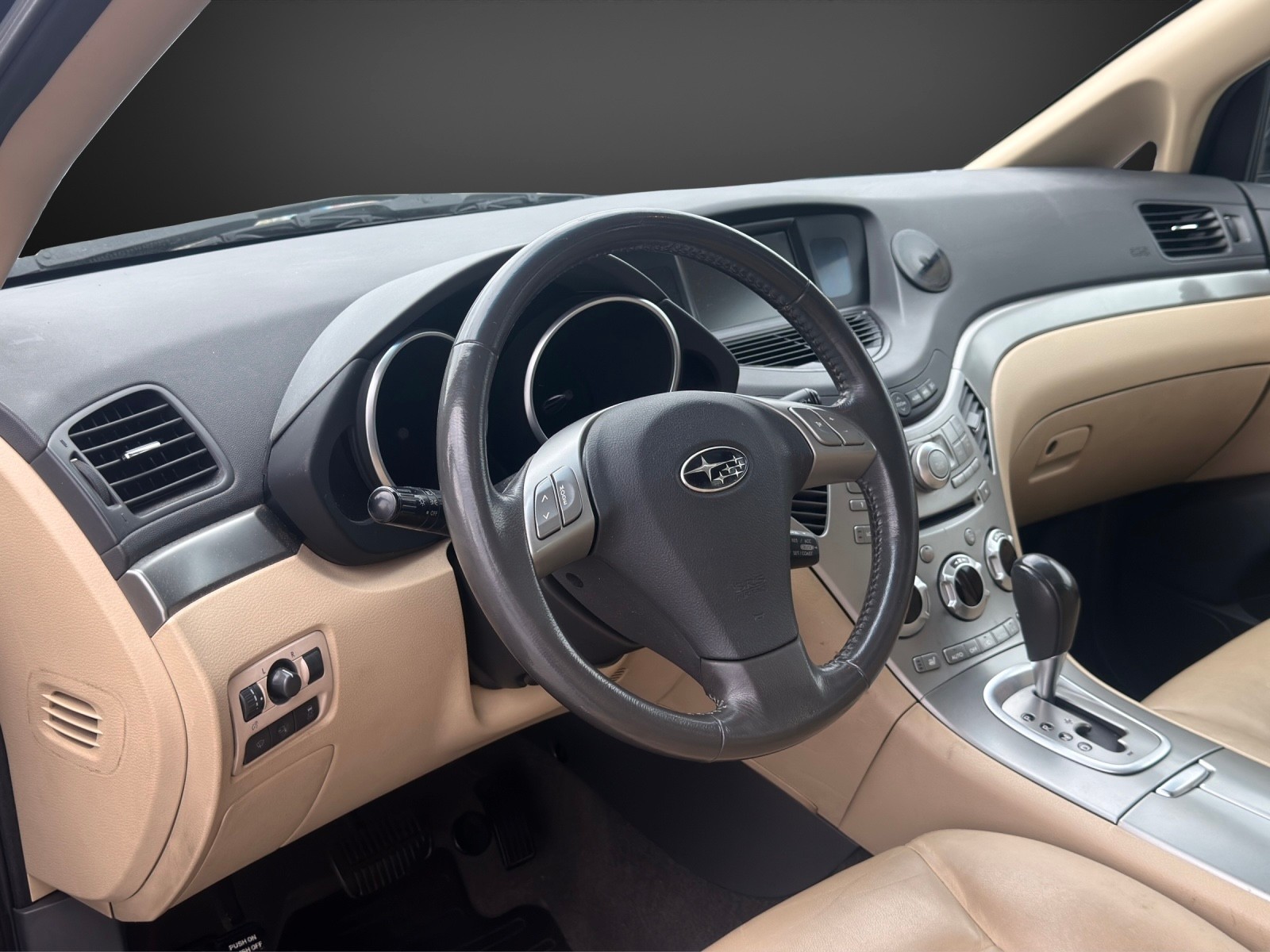 SUBARU Tribeca 3.6 AWD Executive-image-7