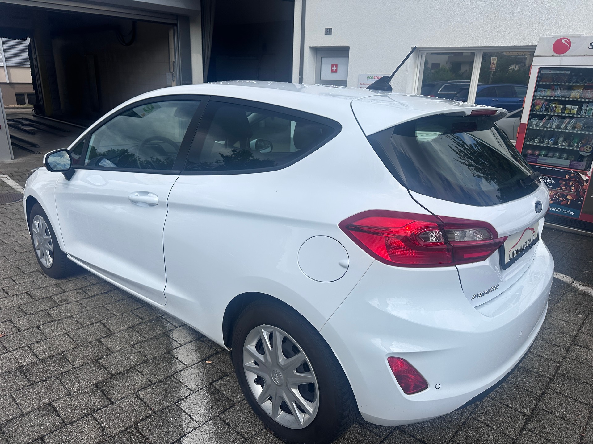 FORD Fiesta 1.0 SCTi Cool & Connect-image-3