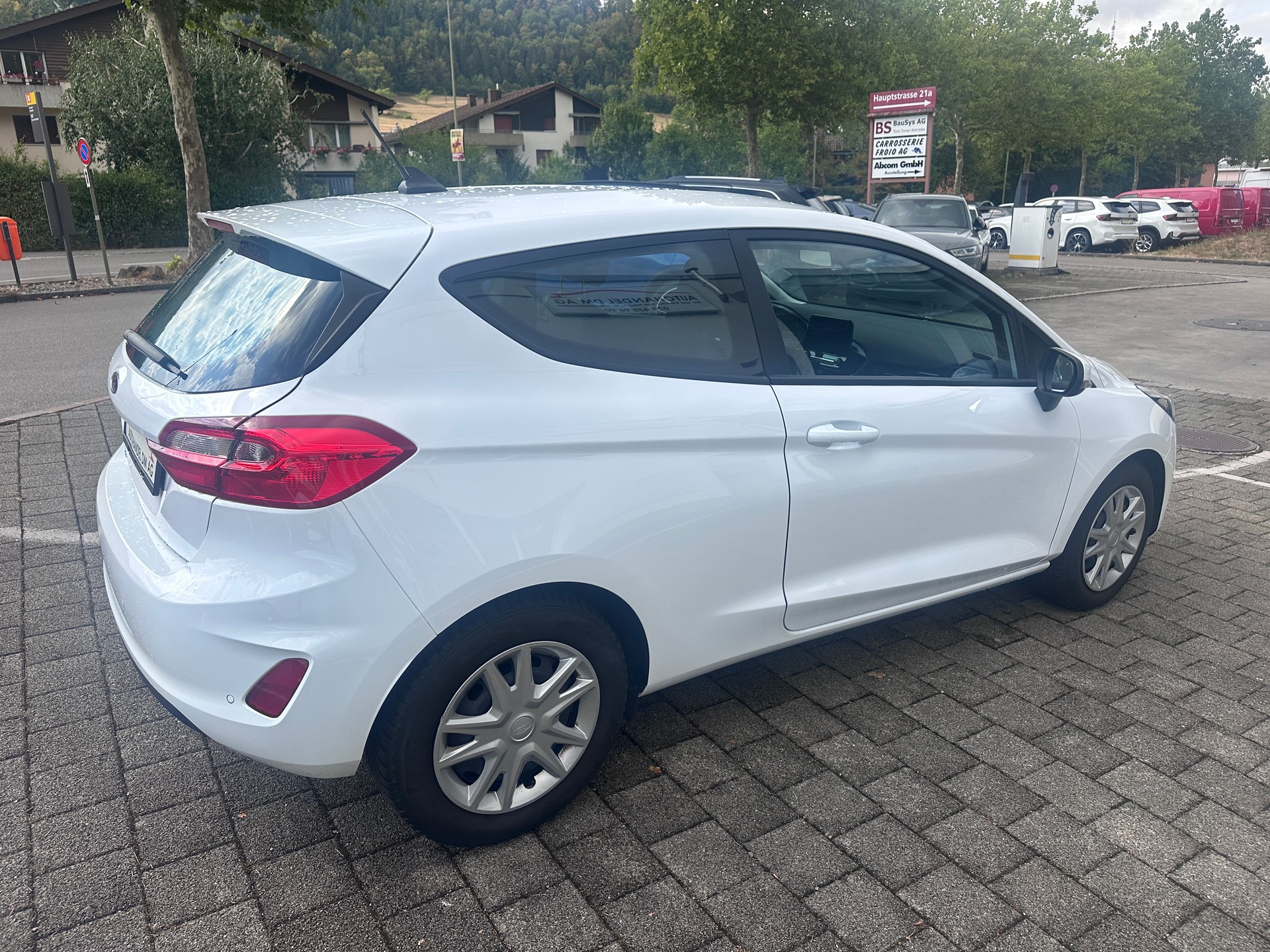 FORD Fiesta 1.0 SCTi Cool & Connect-image-5