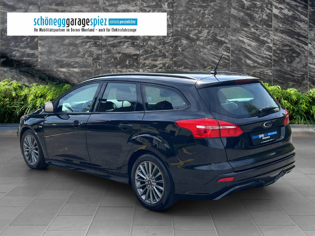 FORD Focus Station Wagon 1.0i EcoB 125 ST-Line-image-3