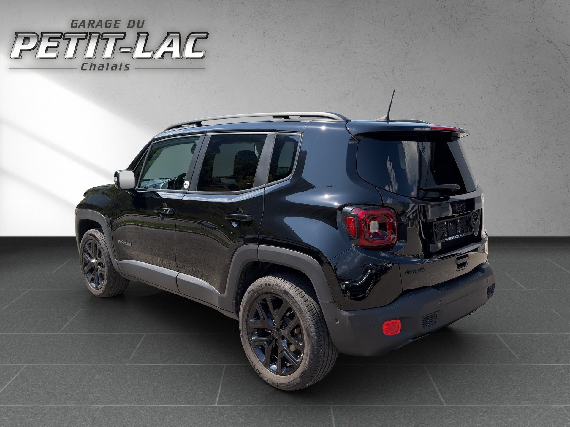 JEEP Renegade 1.3 Turbo Quicksilver AWD-image-3