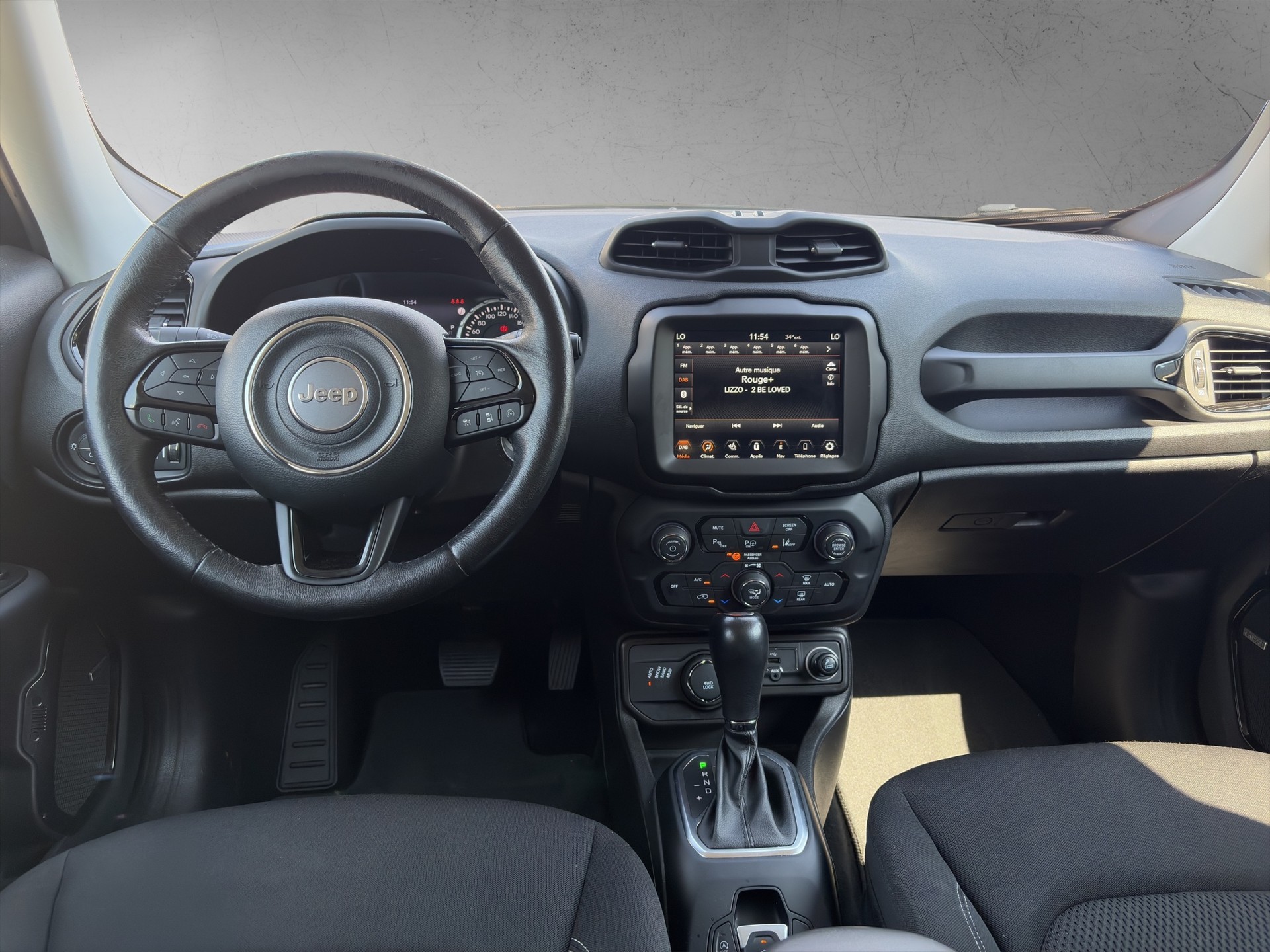 JEEP Renegade 1.3 Turbo Quicksilver AWD-image-11