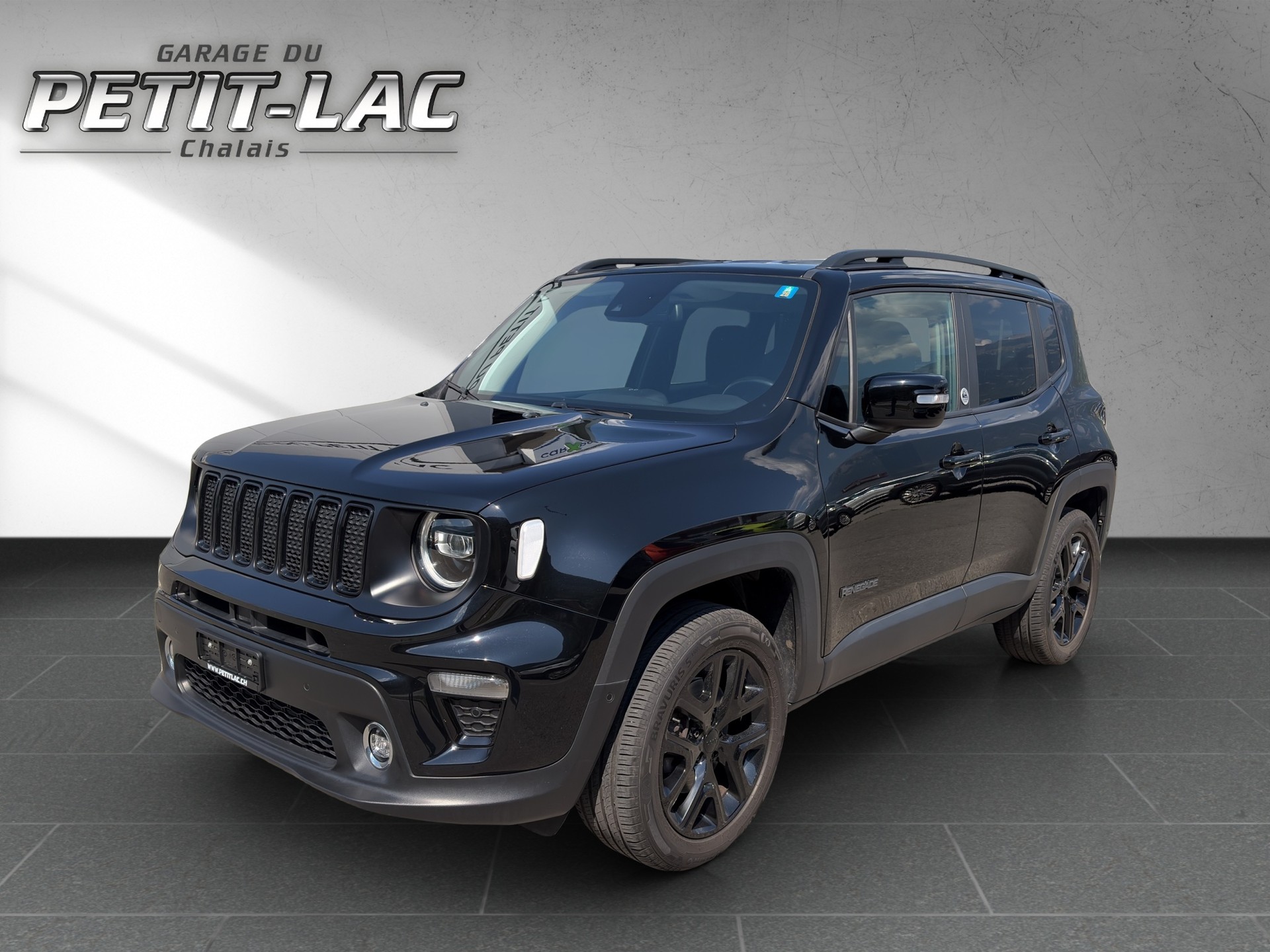 JEEP Renegade 1.3 Turbo Quicksilver AWD-image-4