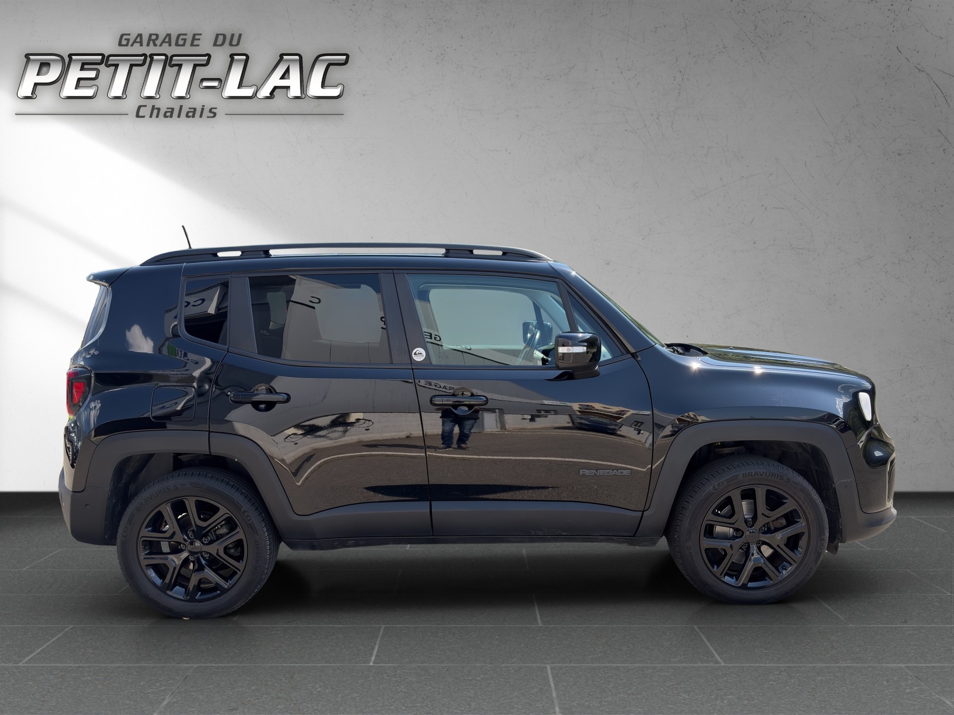 JEEP Renegade 1.3 Turbo Quicksilver AWD-image-6