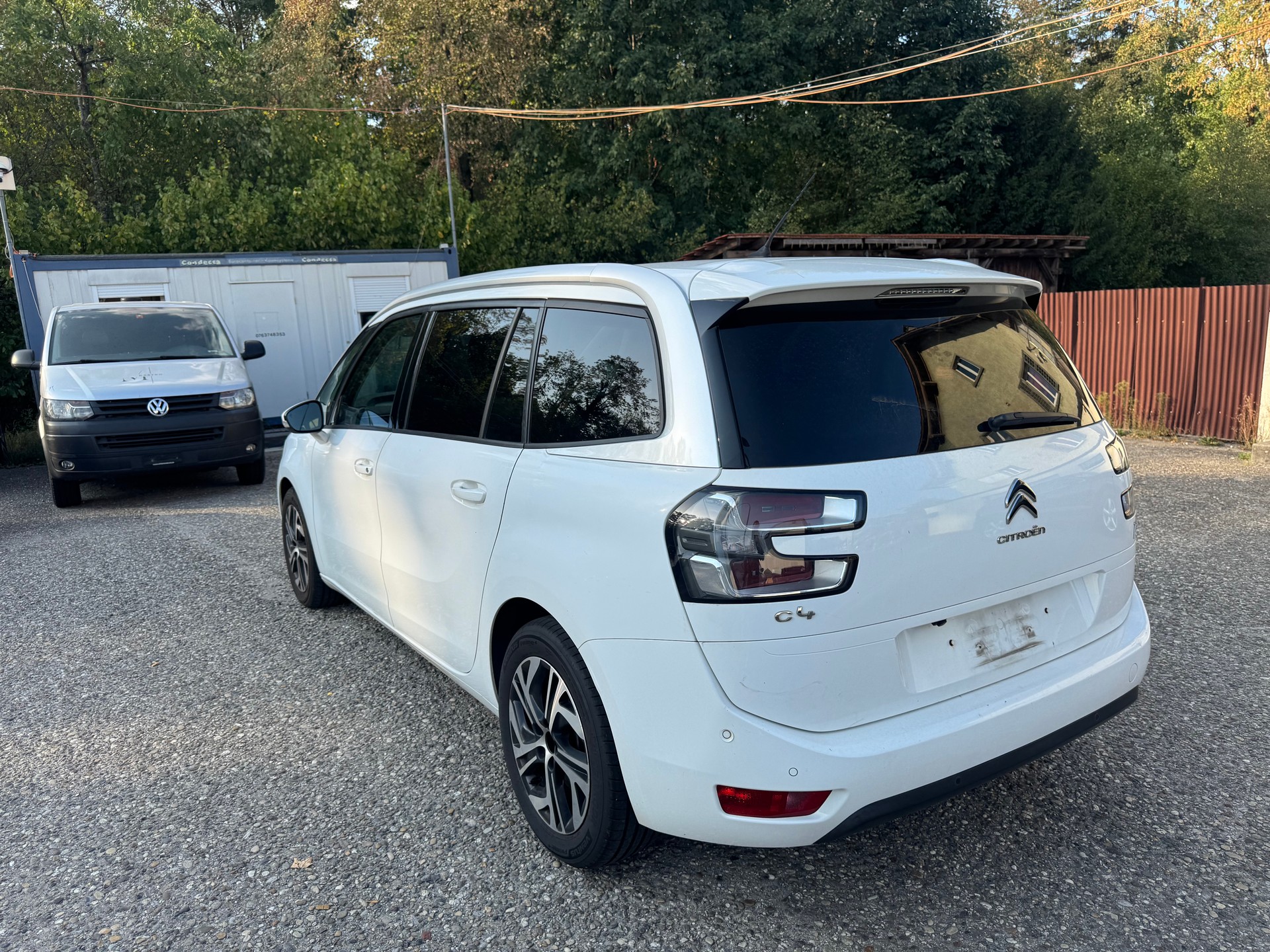 CITROEN Grand C4 Picasso 1.6 BlueHDi Feel EAT6-image-6